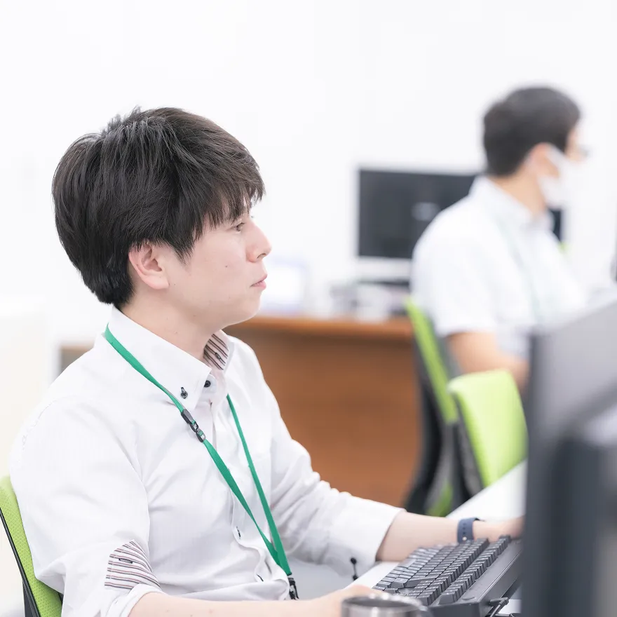 システム部（開発担当）のイメージ01